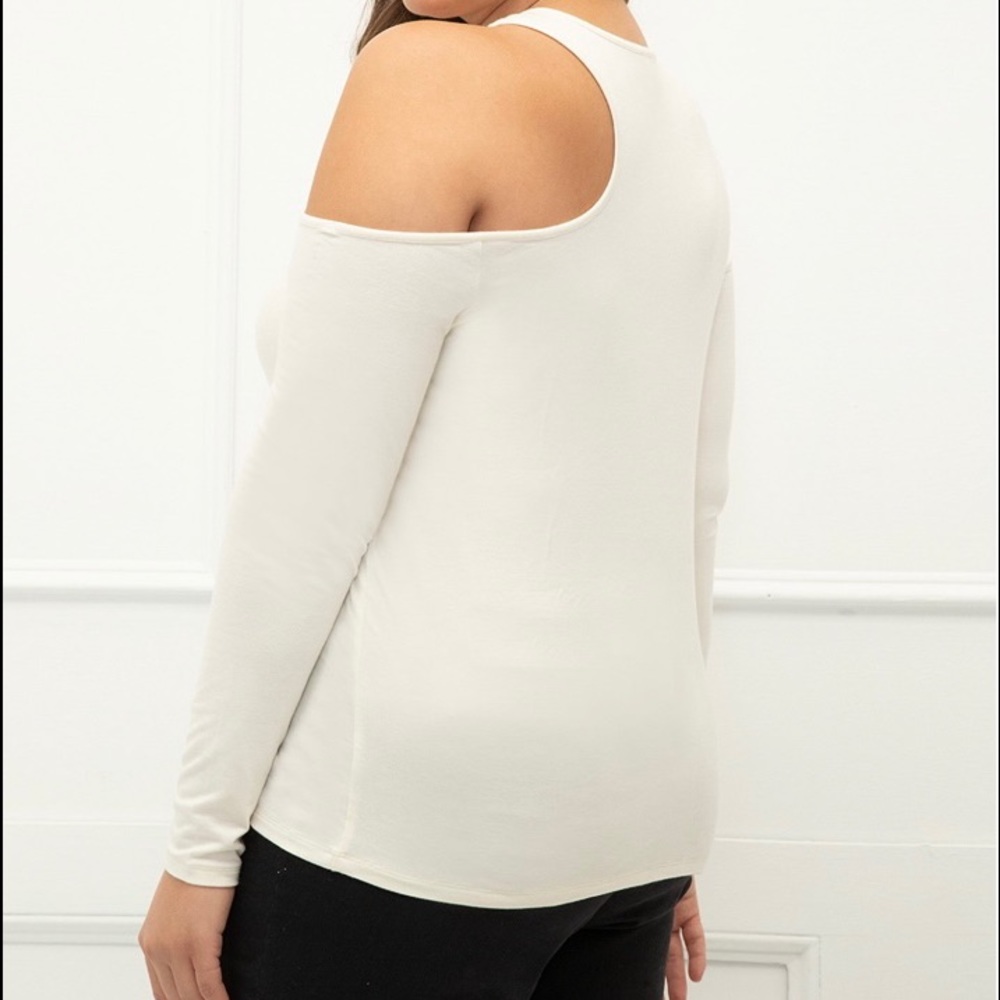 BRAND NEW The Cutout Tee from ELOQUII Elements Size 26/28 - Picture 3 of 3